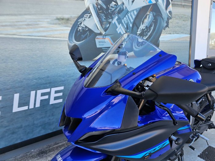 2024 Yamaha YZF-R7LA Blue