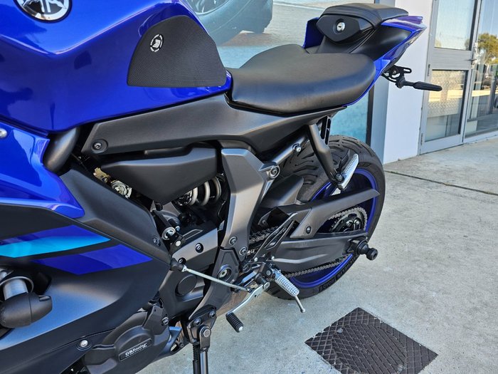 2024 Yamaha YZF-R7LA Blue