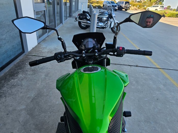 2022 Kawasaki Z400 Green