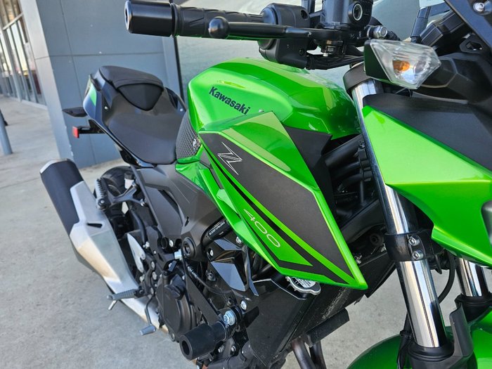2022 Kawasaki Z400 Green