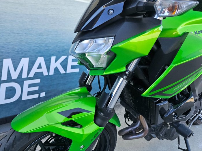 2022 Kawasaki Z400 Green