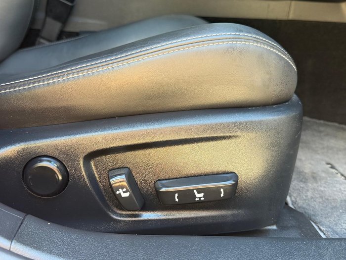 2018 Lexus IS 350 Sports Luxury GSE31R Titanium Silver