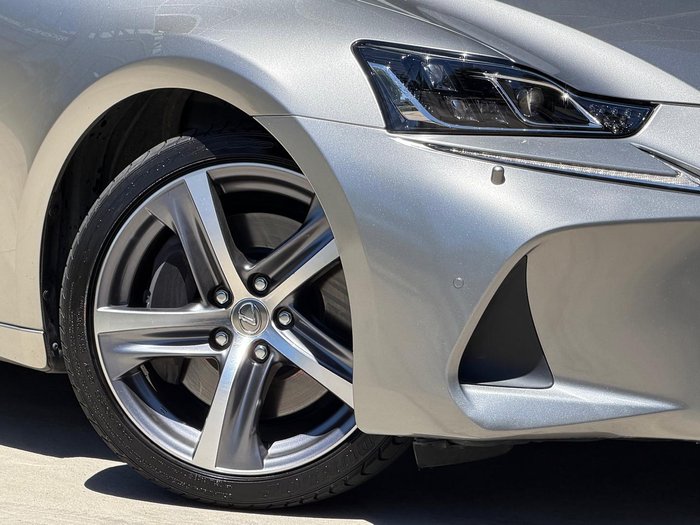 2018 Lexus IS 350 Sports Luxury GSE31R Titanium Silver
