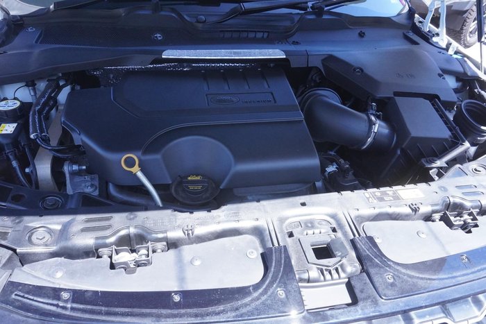 2019 Land Rover Range Rover Evoque P200 SE