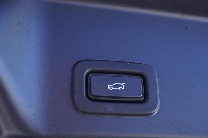 2019 Land Rover Range Rover Evoque P200 SE