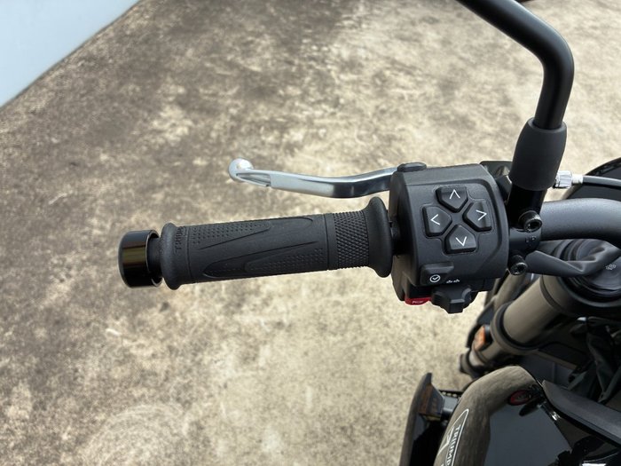 2025 Triumph TRIDENT 660 Black