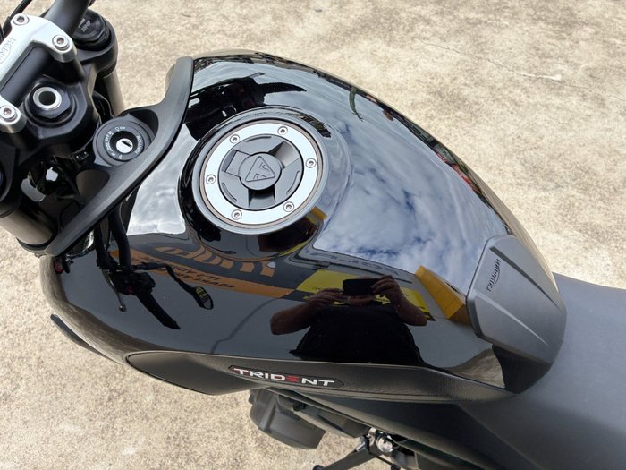 2025 Triumph TRIDENT 660 Black
