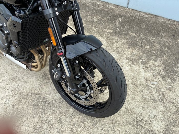 2025 Triumph TRIDENT 660 Black