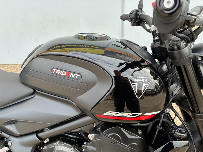 2025 Triumph TRIDENT 660 Black