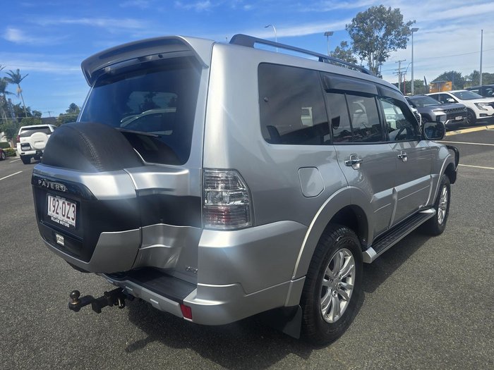 2018 Mitsubishi Pajero GLX