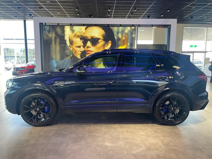 2025 Volkswagen Touareg R