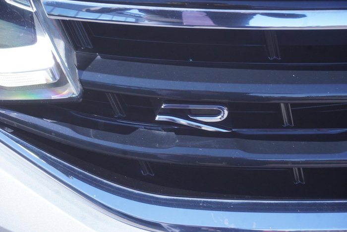 2022 Volkswagen Tiguan R