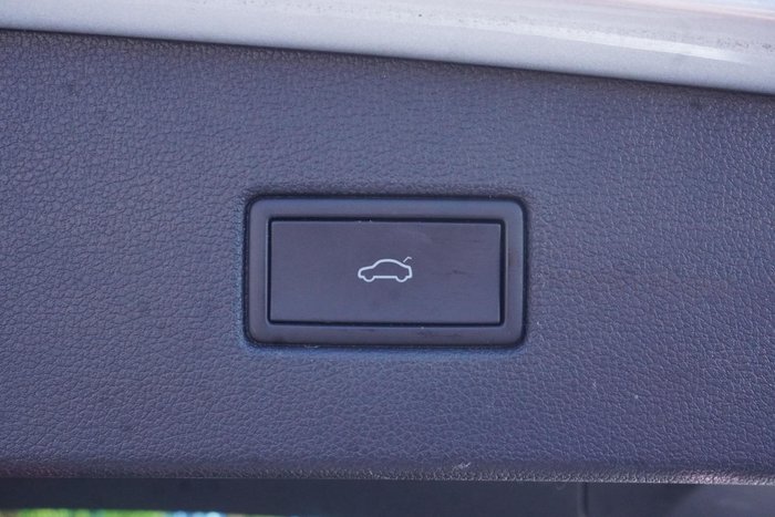 2022 Volkswagen Tiguan R