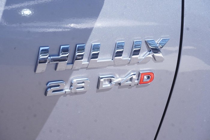 2023 Toyota Hilux SR