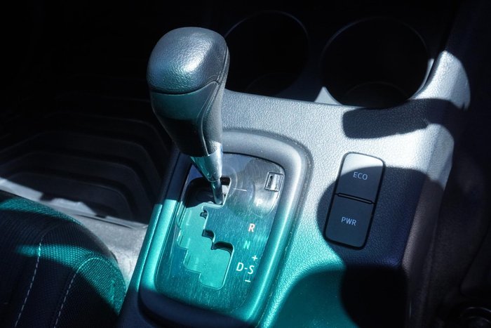 2023 Toyota Hilux SR