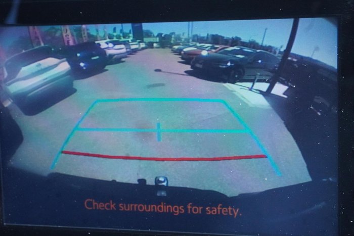 2023 Toyota Hilux SR