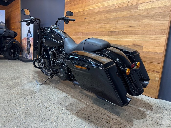 2025 HARLEY-DAVIDSON FLHRXS ROAD KING SPECIAL