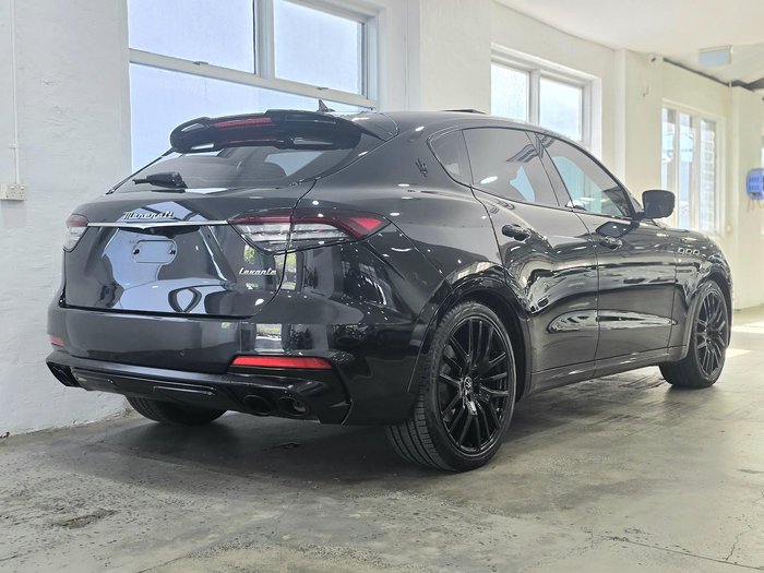 2022 Maserati Levante Modena