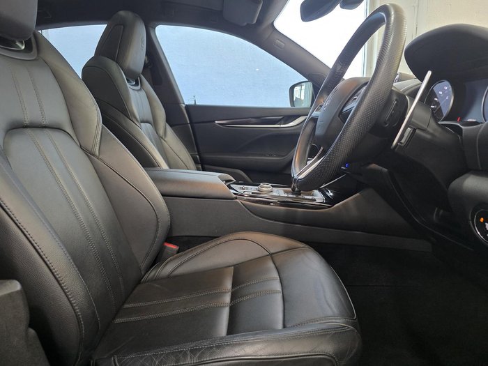 2022 Maserati Levante Modena