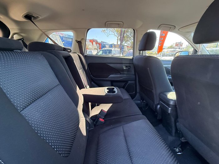 2017 Mitsubishi Outlander LS Safety Pack ZK MY17 4X4 On Demand White