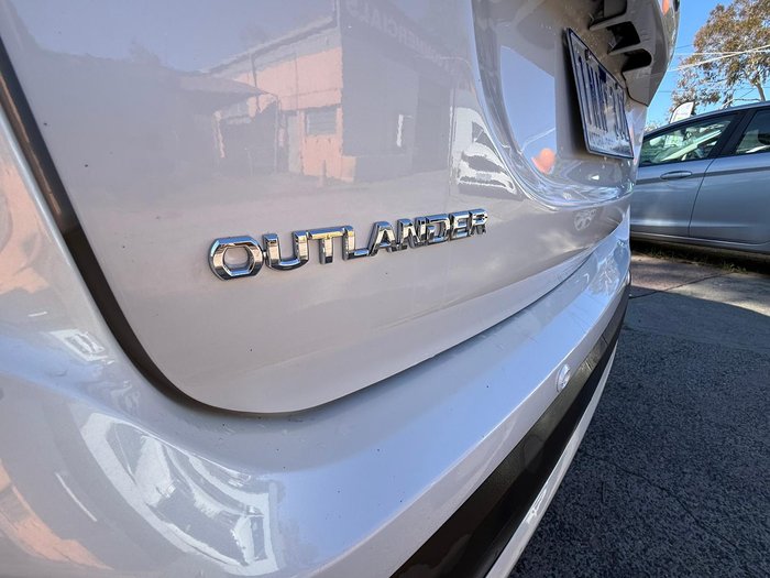 2017 Mitsubishi Outlander LS ZL MY18.5 AWD White