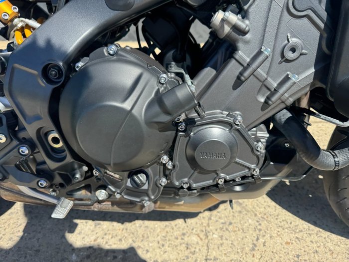 2024 Yamaha MT-09A SP (MT-09SP) SILVER