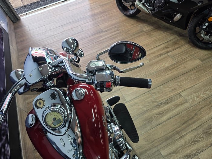 2014 INDIAN CHIEF CLASSIC RED