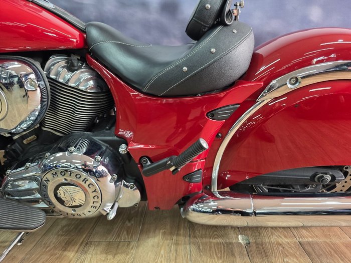 2014 INDIAN CHIEF CLASSIC RED