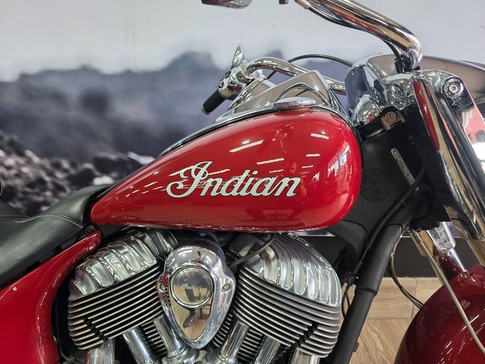 2014 INDIAN CHIEF CLASSIC RED
