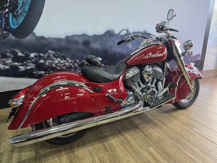 2014 INDIAN CHIEF CLASSIC RED