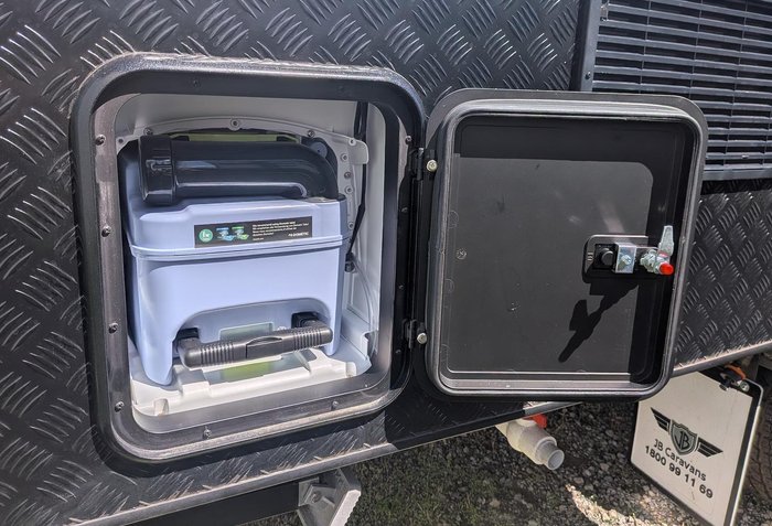 2025 JB Caravans Dirt Roader (19'6)
