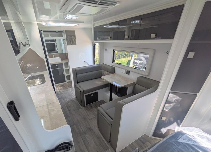 2025 JB Caravans Dirt Roader (19'6)