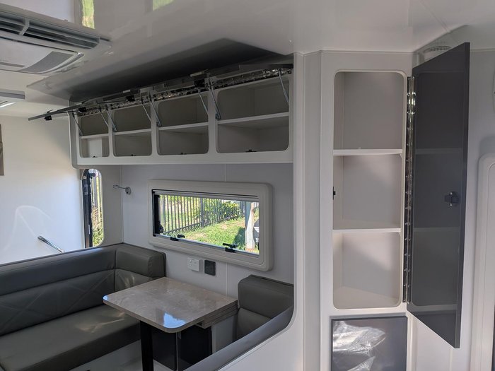 2025 JB Caravans Dirt Roader (19'6)