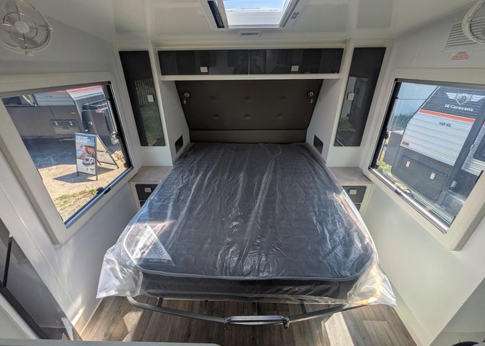 2025 JB Caravans Dirt Roader (19'6)