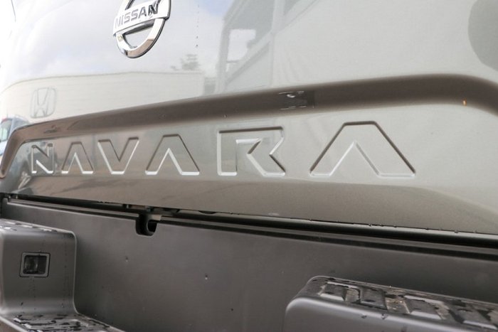 2025 Nissan Navara ST-X DUAL CAB
