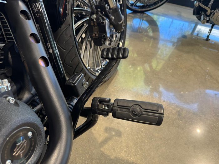 2022 Harley-Davidson Low Rider ST 117 (FXLRST) Softail Black