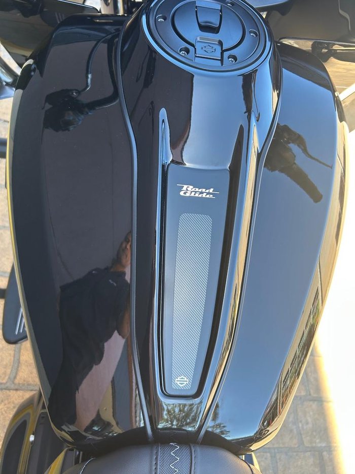 2025 Harley-Davidson Road Glide 117 (FLTRX) Touring Black