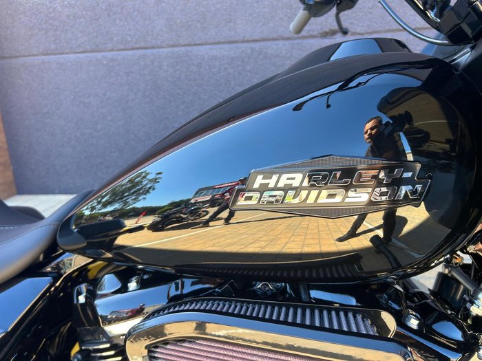 2025 Harley-Davidson Road Glide 117 (FLTRX) Touring Black