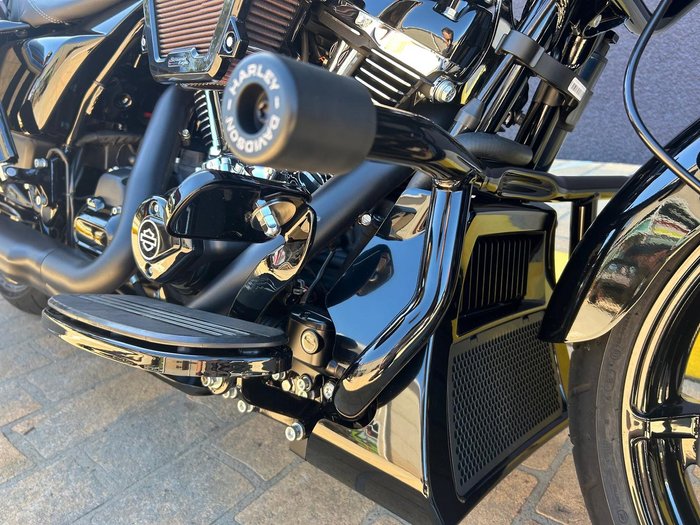 2025 Harley-Davidson Road Glide 117 (FLTRX) Touring Black