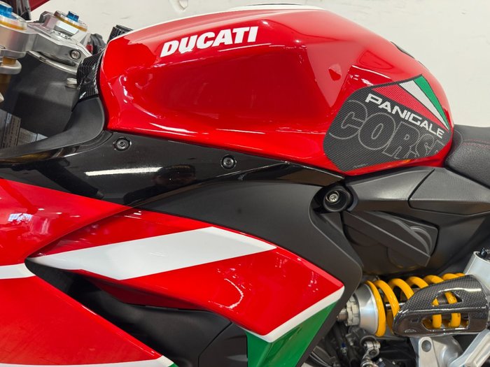 2023 Ducati PANIGALE V2 RED