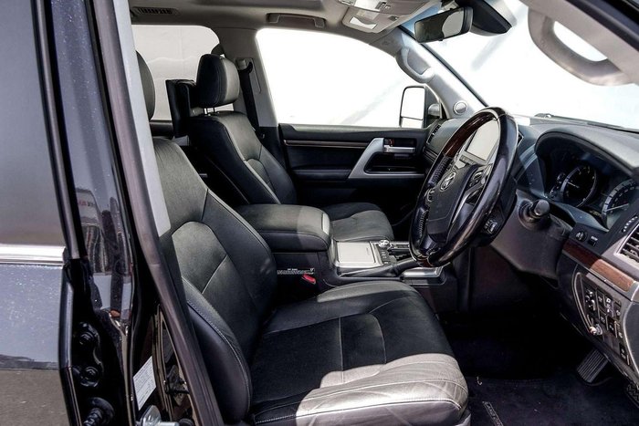 2019 Toyota Landcruiser Sahara