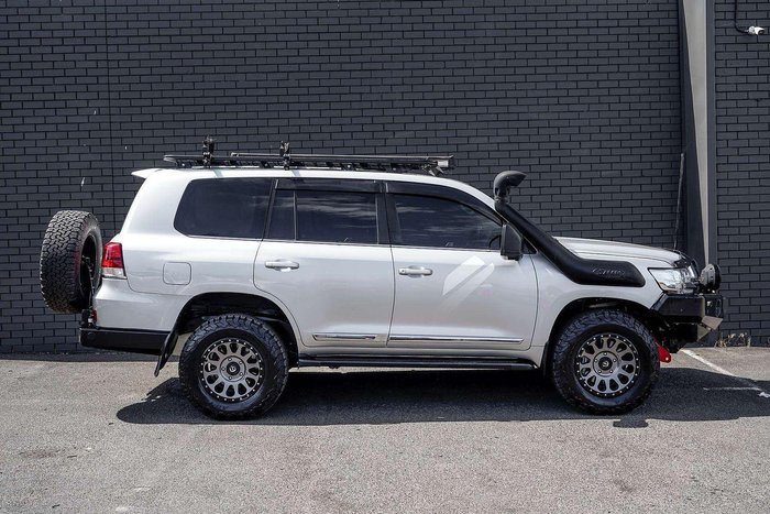 2019 Toyota Landcruiser Sahara