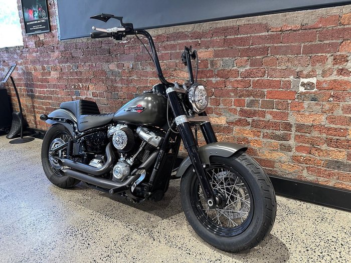 Harley-Davidson Slim 107 (FLSL) Softail