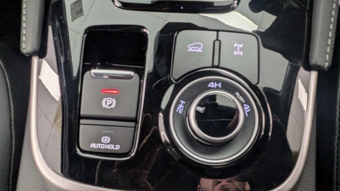 2025 Isuzu MU-X LS-T