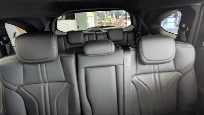 2025 Isuzu MU-X LS-T