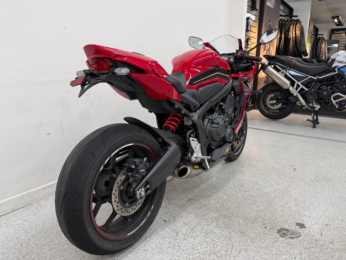 2023 Honda CBR650R Red