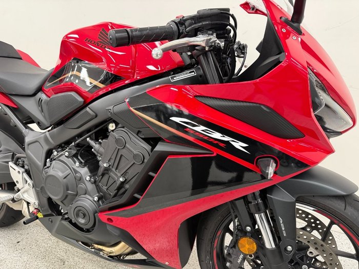 2023 Honda CBR650R Red