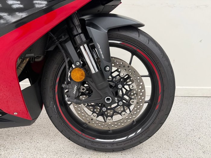 2023 Honda CBR650R Red