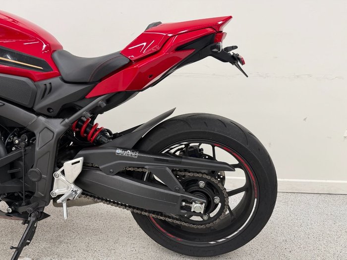 2023 Honda CBR650R Red