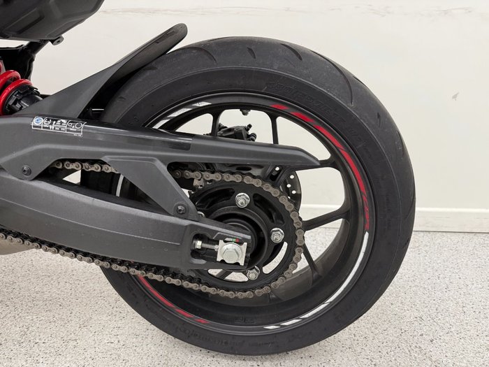 2023 Honda CBR650R Red